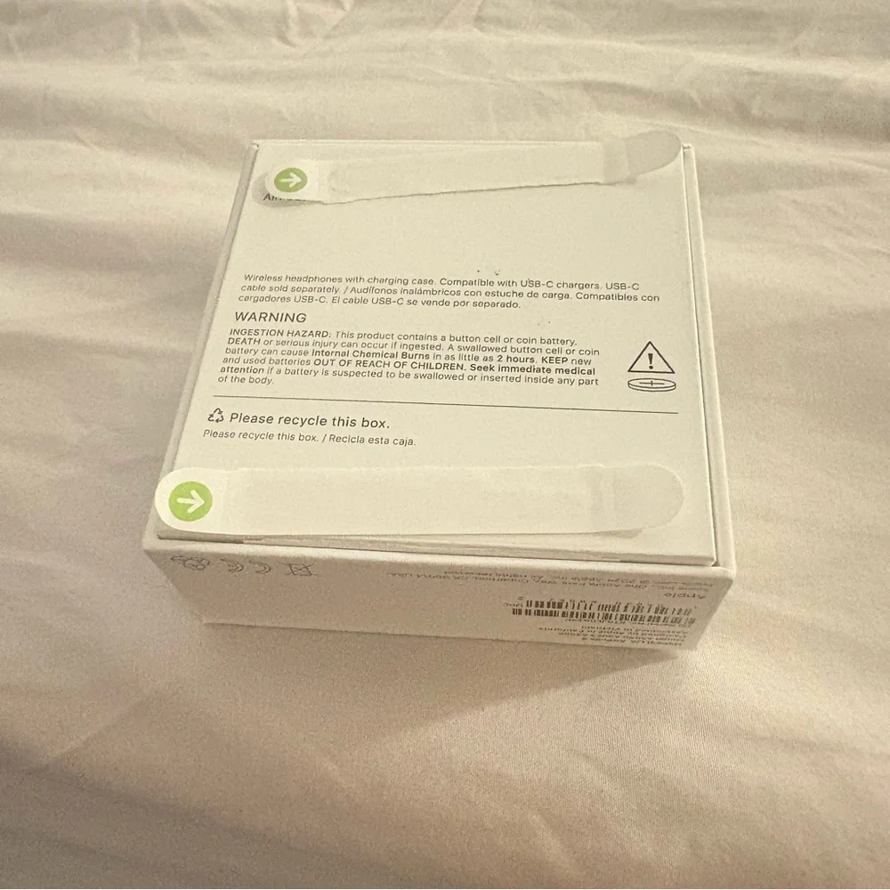 Apple AirPods 4 in White BOX ONLY